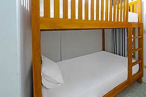 OYO 92558 Bale Datu Homestay Near Lapangan Bulutangkis By'u Badminton