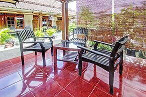 OYO 92560 Astri Homestay