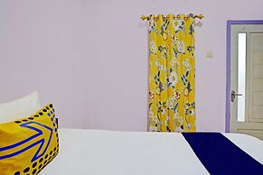 SPOT ON 92564 Kemangi Asri Kost