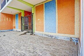 SPOT ON 92564 Kemangi Asri Kost