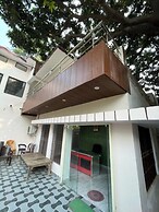 Goroomgo Banaras Residency Varanasi