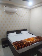 Goroomgo Banaras Residency Varanasi