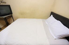 SPOT ON 92569 Anto Homestay SyariahNearPelabuhan Feri Harbor Bay