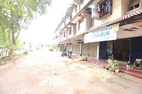 SPOT ON 92569 Anto Homestay SyariahNearPelabuhan Feri Harbor Bay