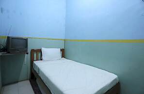 SPOT ON 92569 Anto Homestay SyariahNearPelabuhan Feri Harbor Bay