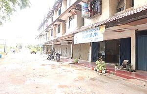 SPOT ON 92569 Anto Homestay SyariahNearPelabuhan Feri Harbor Bay