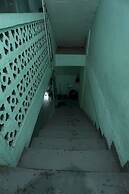 SPOT ON 92569 Anto Homestay SyariahNearPelabuhan Feri Harbor Bay