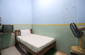 SPOT ON 92569 Anto Homestay SyariahNearPelabuhan Feri Harbor Bay