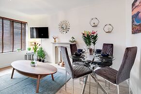 Bourne Court Attractive 1 bdrm Apartment