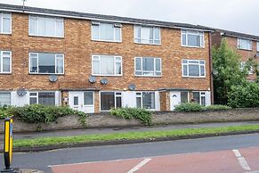 Bourne Court Attractive 1 bdrm Apartment