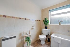 Bourne Court Attractive 1 bdrm Apartment