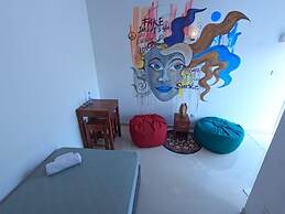 Unwind Restaurant & Hostel