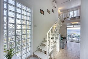 Valdarke Seaside Apartment