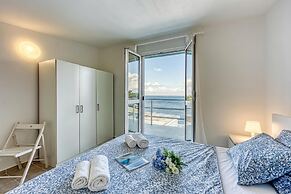 Valdarke Seaside Apartment