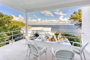 Valdarke Seaside Apartment