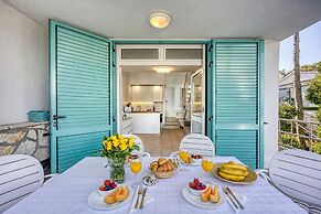 Valdarke Seaside Apartment