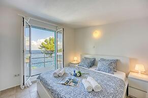 Valdarke Seaside Apartment