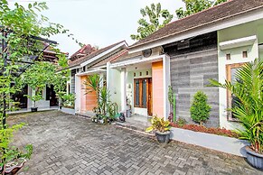 OYO 91803 Gita Graha Guest House Syariah