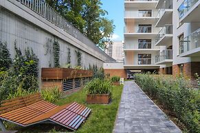 Powstańców Warszawskich Lux by Renters