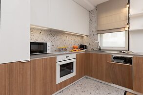 Powstańców Warszawskich Lux by Renters