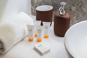 Powstańców Warszawskich Lux by Renters