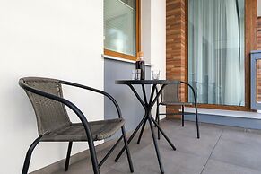 Powstańców Warszawskich Lux by Renters