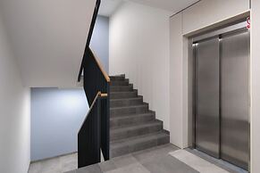 Powstańców Warszawskich Lux by Renters