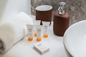 Powstańców Warszawskich Lux by Renters