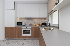 Powstańców Warszawskich Lux by Renters