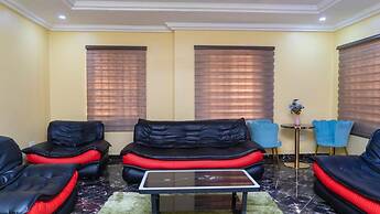 Impeccable 2-bed Apartment in Accra