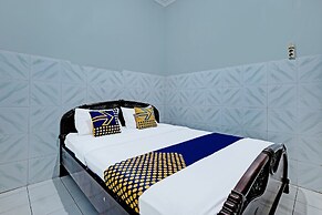 SPOT ON 91915 Homestay Superman