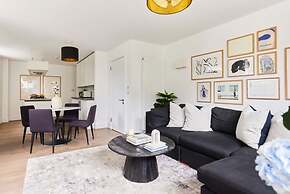 The Ravenscourt Park Escape - Bright 2bdr Flat