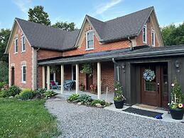 Sawyer's Creek Bed and Breakfast