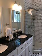 Sawyer's Creek Bed and Breakfast