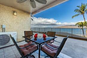 Menehune Shores #209 2 Bedroom Condo by RedAwning