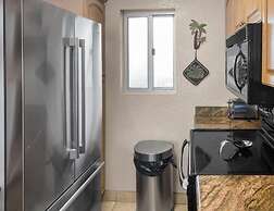 Menehune Shores #209 2 Bedroom Condo by RedAwning