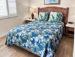 Menehune Shores #209 2 Bedroom Condo by RedAwning
