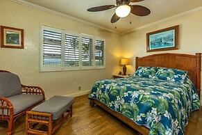 Menehune Shores #209 2 Bedroom Condo by RedAwning