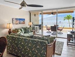 Menehune Shores #209 2 Bedroom Condo by RedAwning