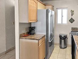 Menehune Shores #209 2 Bedroom Condo by RedAwning