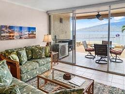 Menehune Shores #209 2 Bedroom Condo by RedAwning
