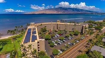 Menehune Shores #209 2 Bedroom Condo by RedAwning