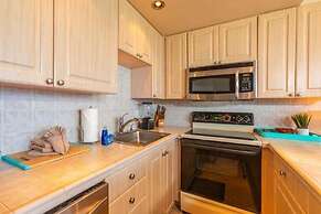 Kihei Surfside #102 1 Bedroom Condo by RedAwning