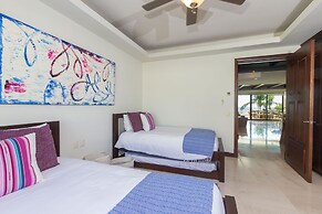 Calm and Cosy 4 Bedroom Condo