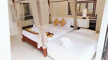 Villa Raya Private Pool Villas Resort