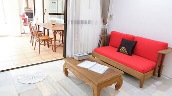 Villa Raya Private Pool Villas Resort