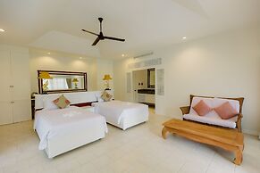 Villa Raya Private Pool Villas Resort