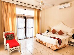 Villa Raya Private Pool Villas Resort