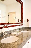 Villa Raya Private Pool Villas Resort