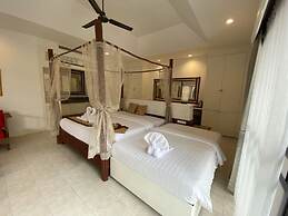 Villa Raya Private Pool Villas Resort